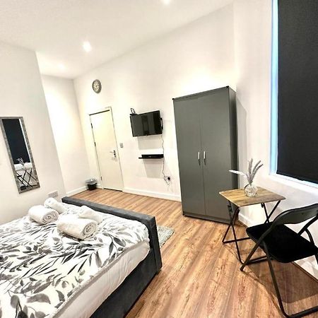Hounslow Suites - Tw3 Luaran gambar
