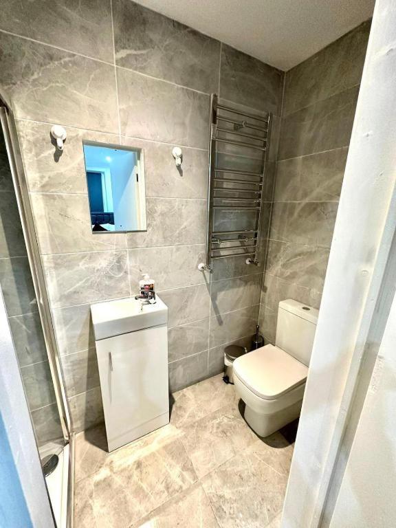 Hounslow Suites - Tw3 Luaran gambar