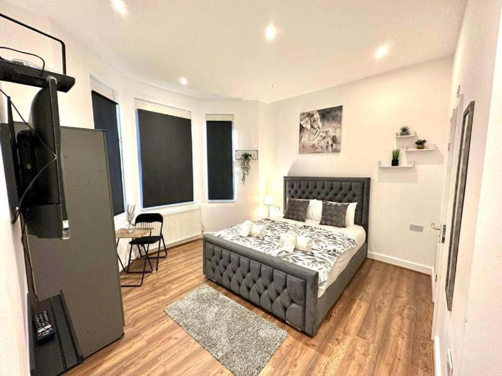Hounslow Suites - Tw3 Luaran gambar
